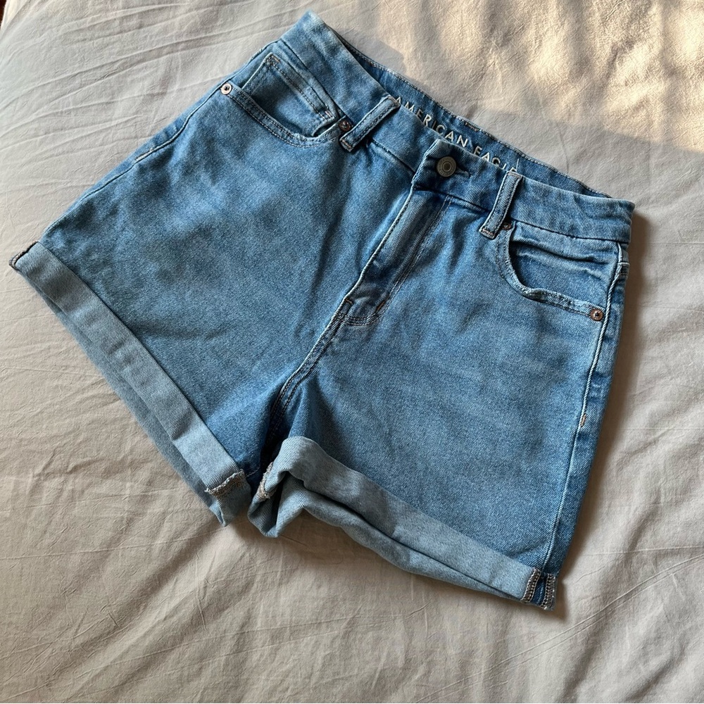 American Eagle Curvy Mom Jean Shorts